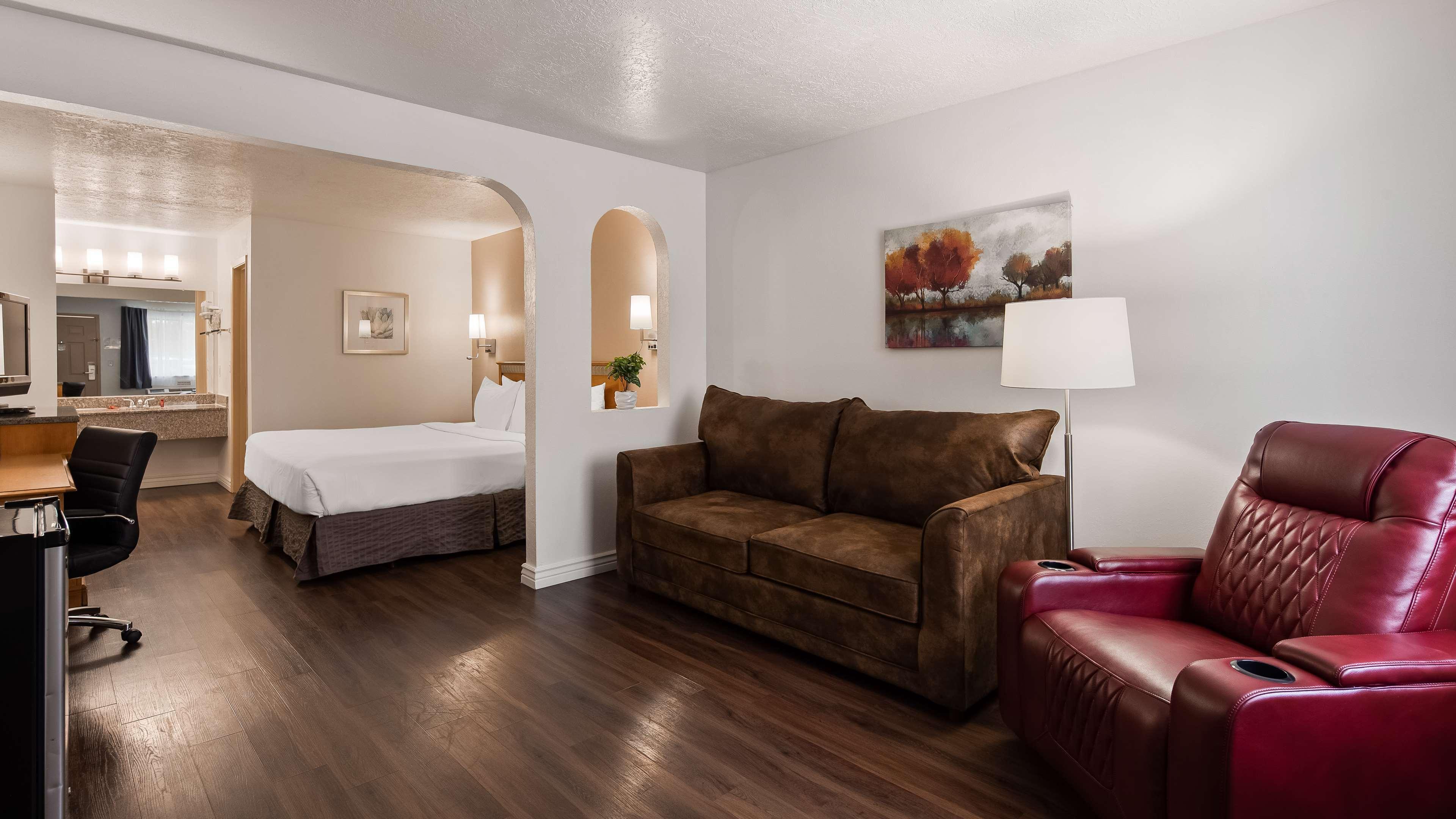 Surestay Plus Hotel By Best Western Albuquerque I-40 Eubank מראה חיצוני תמונה