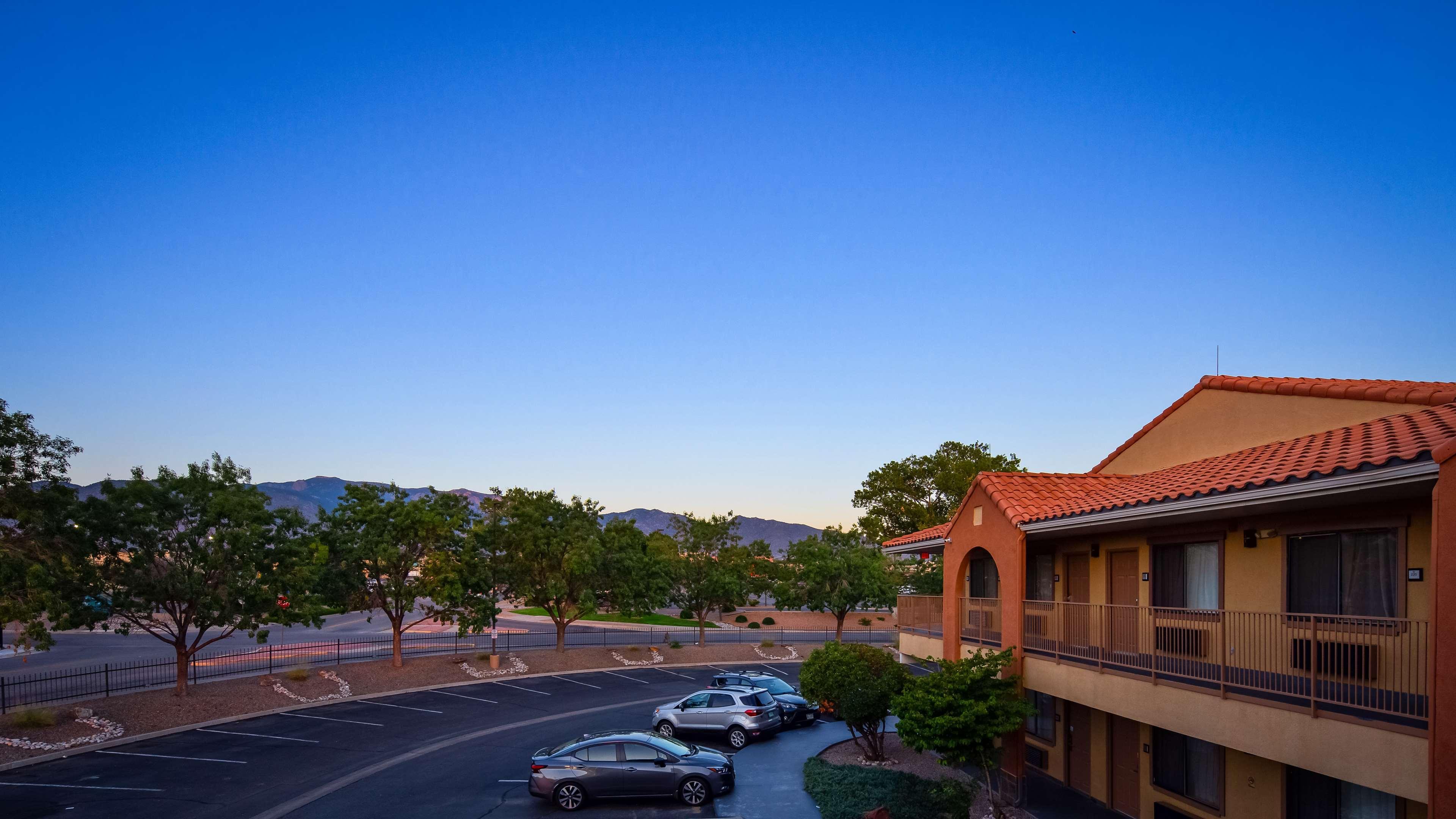 Surestay Plus Hotel By Best Western Albuquerque I-40 Eubank מראה חיצוני תמונה
